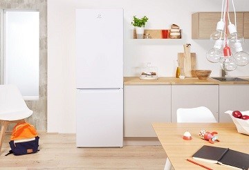 Indesit LR9 S2Q F W B celkový objem